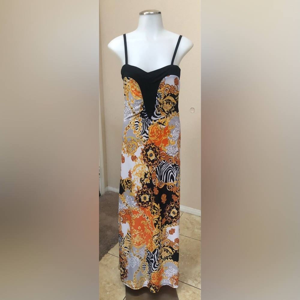 Elegant Black and Gold Patterned Dress